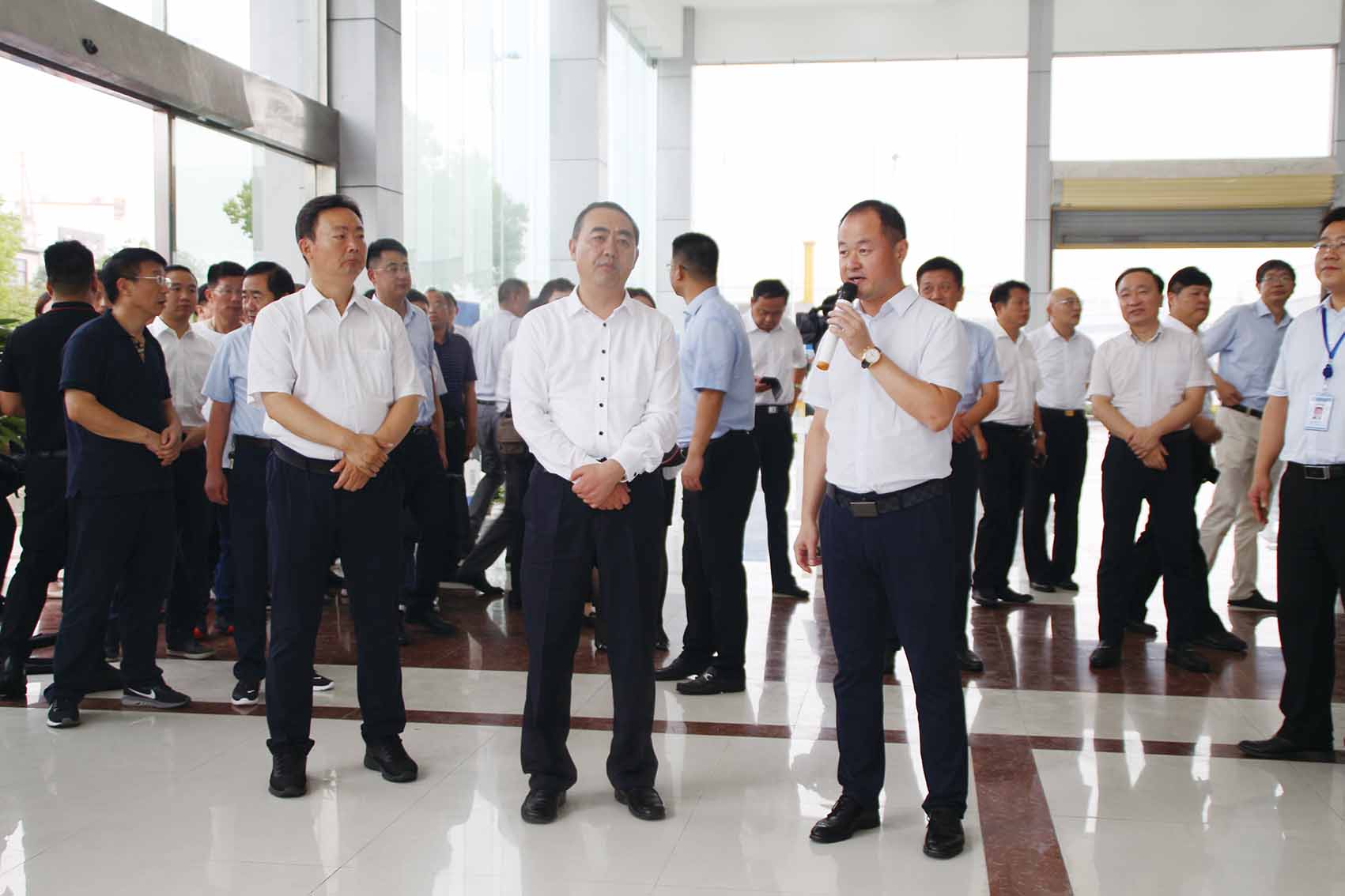 �۷���ʹ���-��Ӫ��ȫ,����һ·�ɳ�