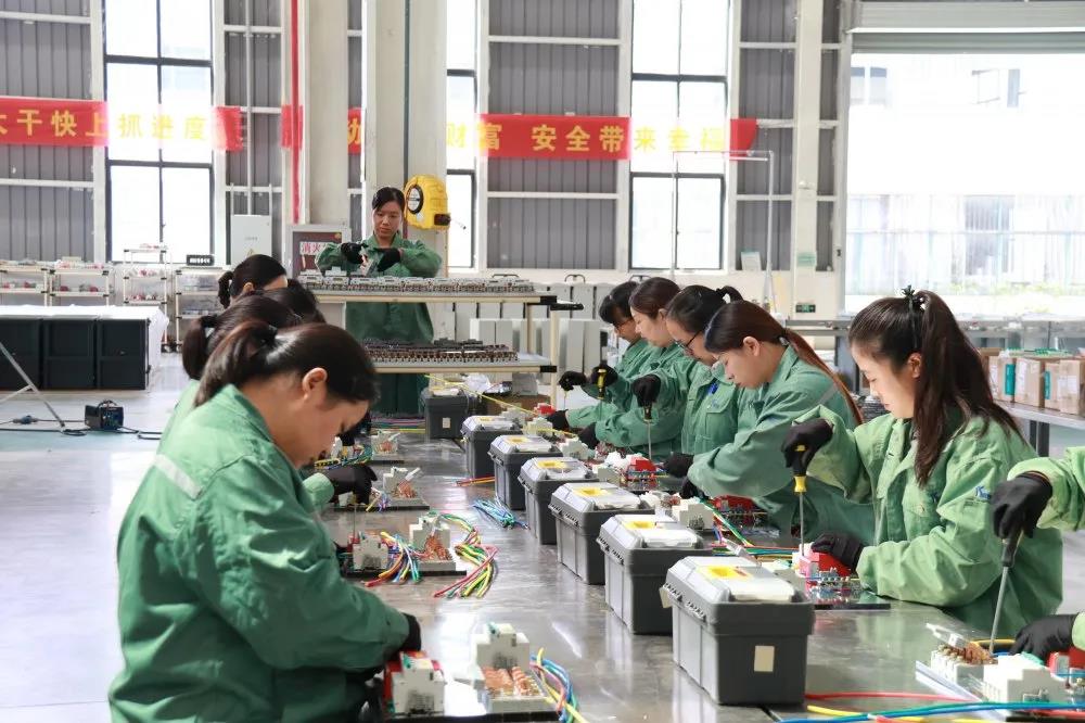 �۷���ʹ���-��Ӫ��ȫ,����һ·�ɳ�