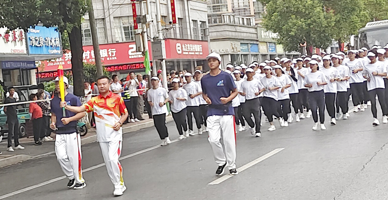 �۷���ʹ���-��Ӫ��ȫ,����һ·�ɳ�