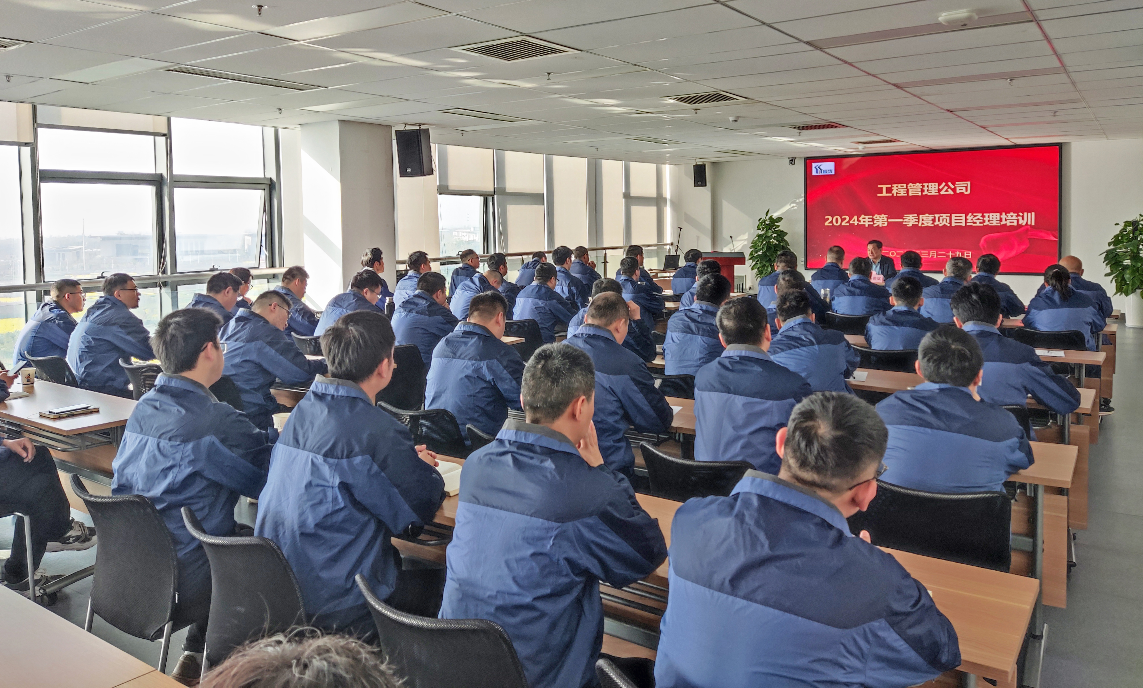 �۷���ʹ���-��Ӫ��ȫ,����һ·�ɳ�