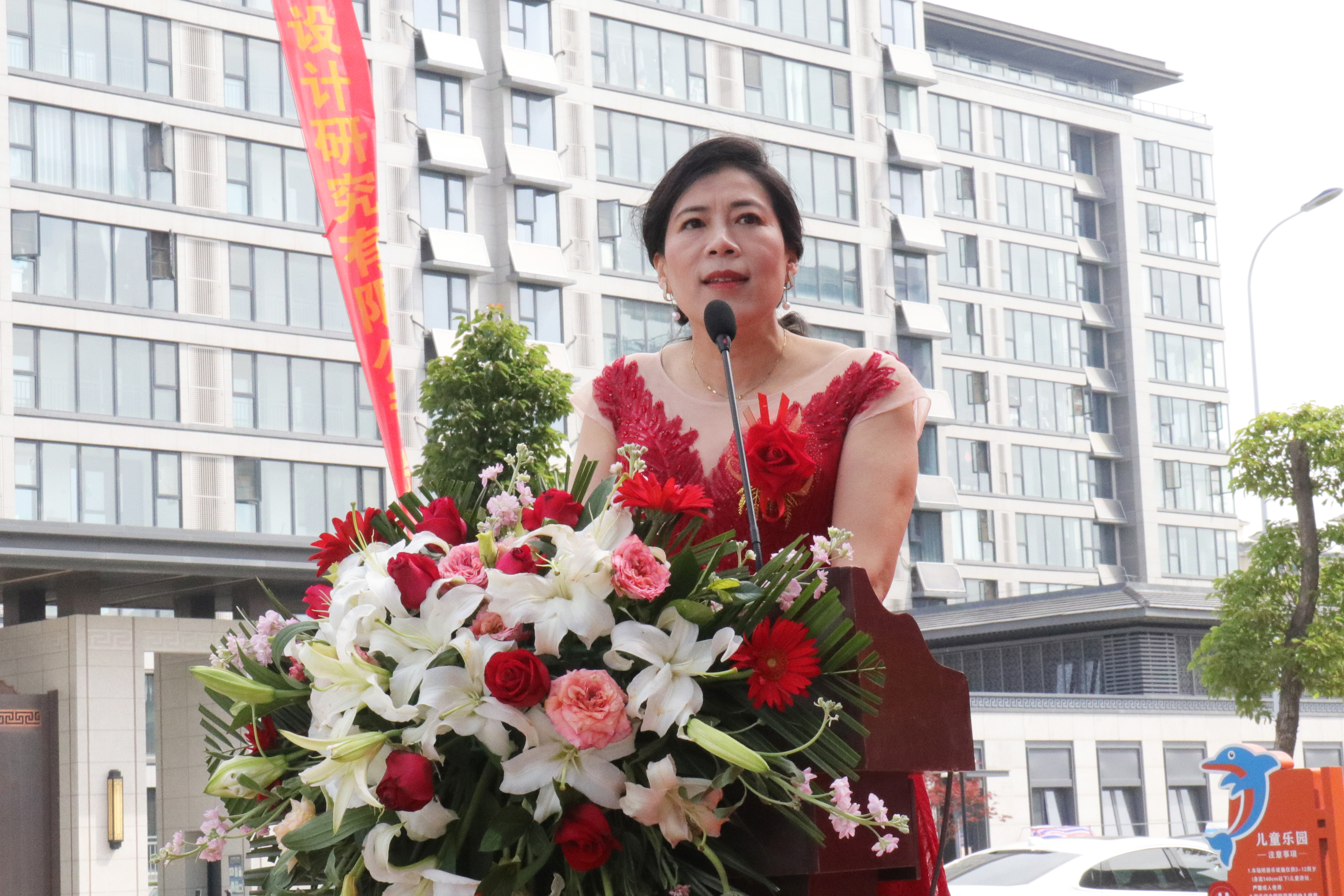 �۷���ʹ���-��Ӫ��ȫ,����һ·�ɳ�