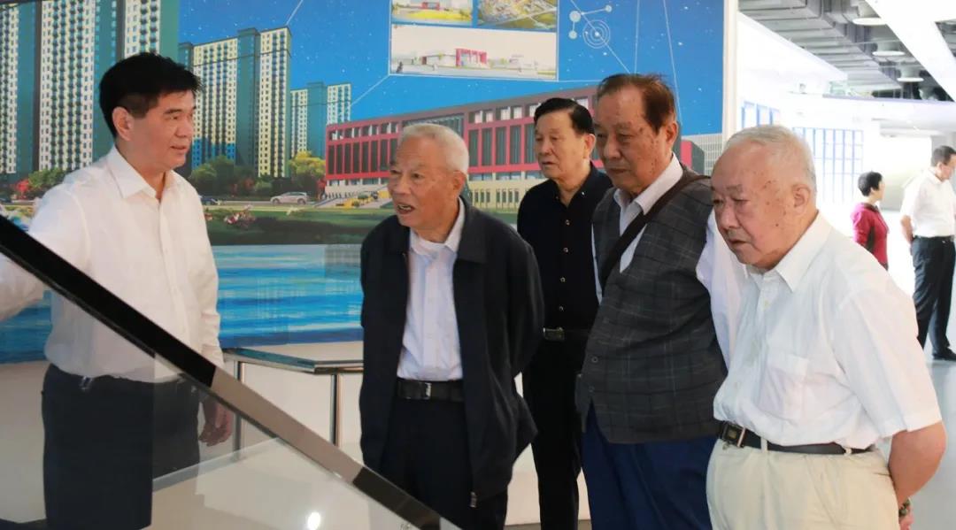 �۷���ʹ���-��Ӫ��ȫ,����һ·�ɳ�