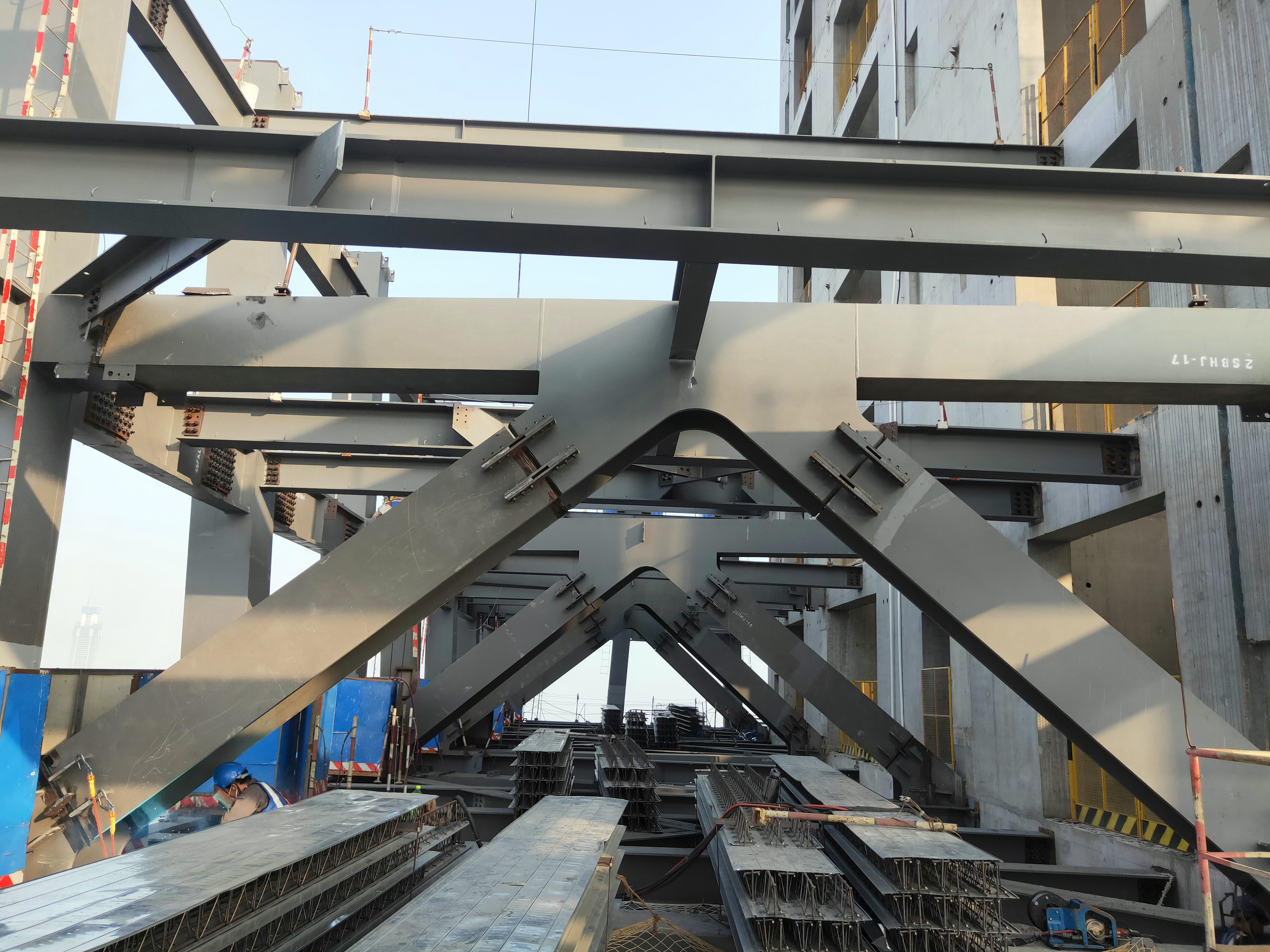 042806 巅峰国际官网-钻营健全,你我一路成长