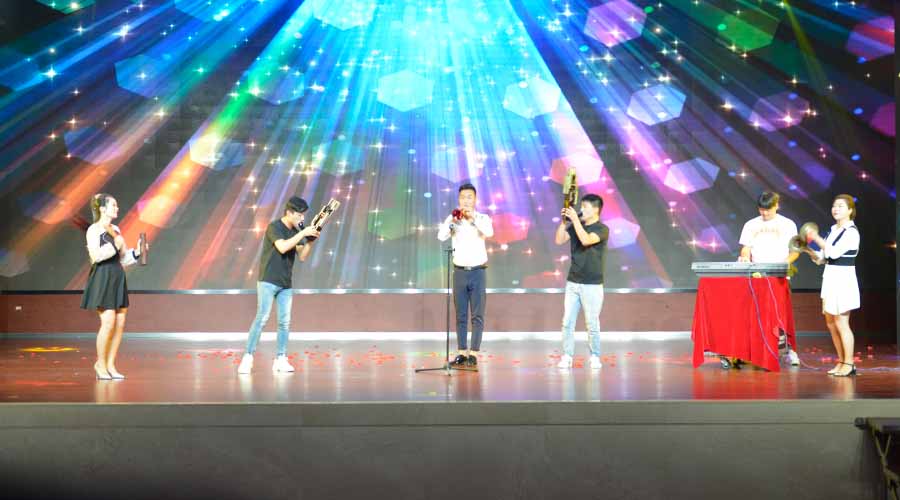 �۷���ʹ���-��Ӫ��ȫ,����һ·�ɳ�