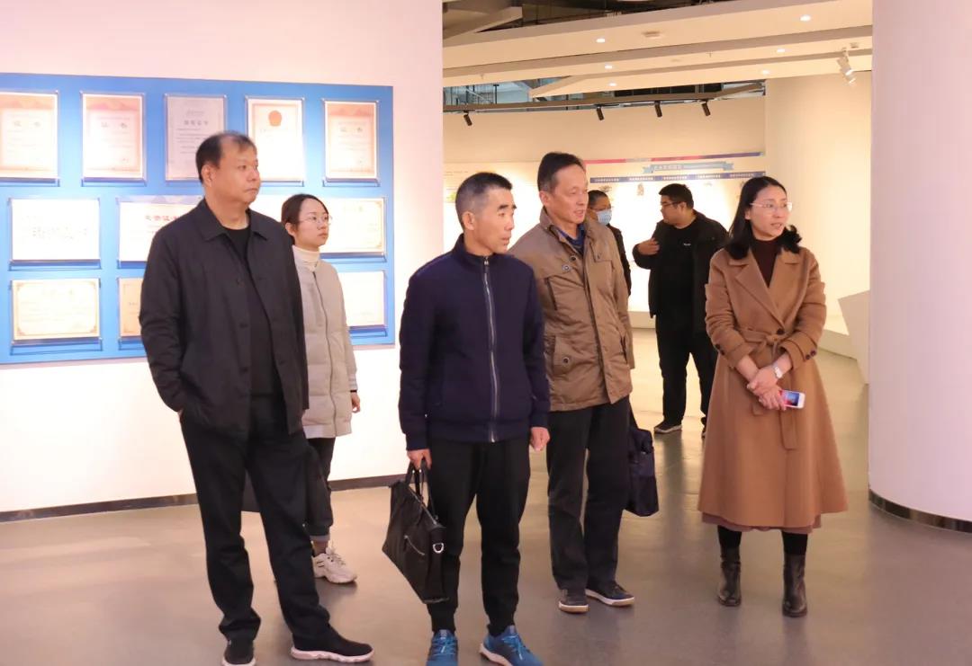 �۷���ʹ���-��Ӫ��ȫ,����һ·�ɳ�