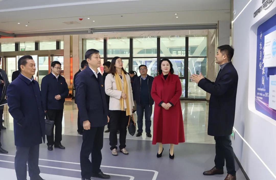 �۷���ʹ���-��Ӫ��ȫ,����һ·�ɳ�