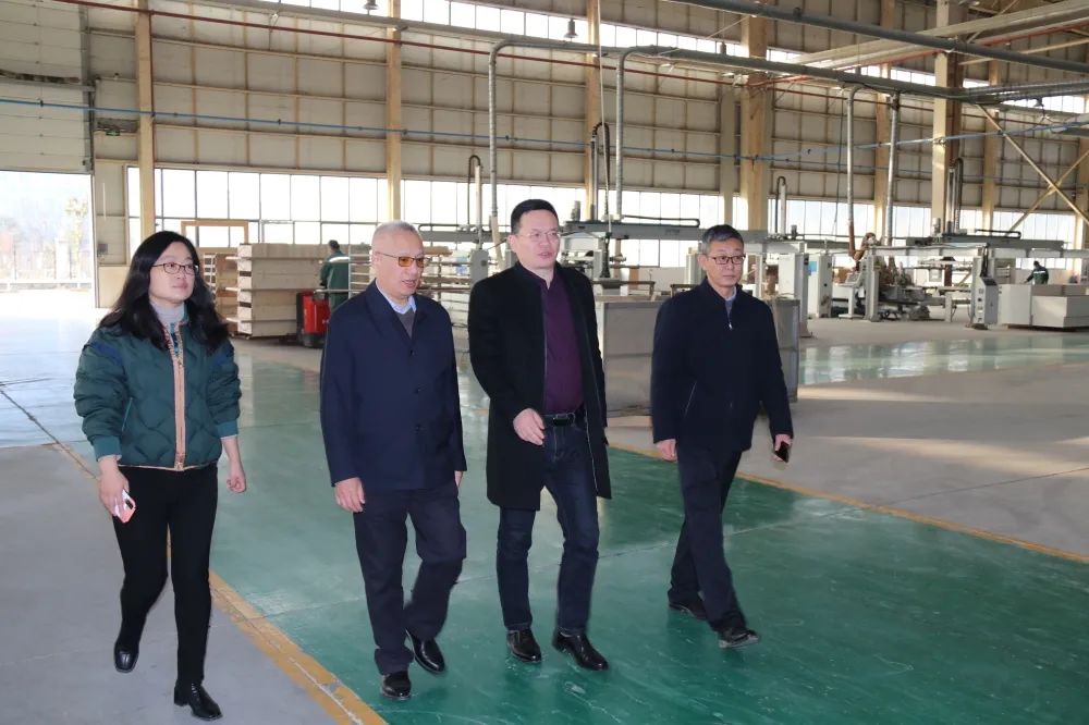 �۷���ʹ���-��Ӫ��ȫ,����һ·�ɳ�