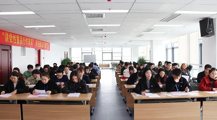 �۷���ʹ���-��Ӫ��ȫ,����һ·�ɳ�