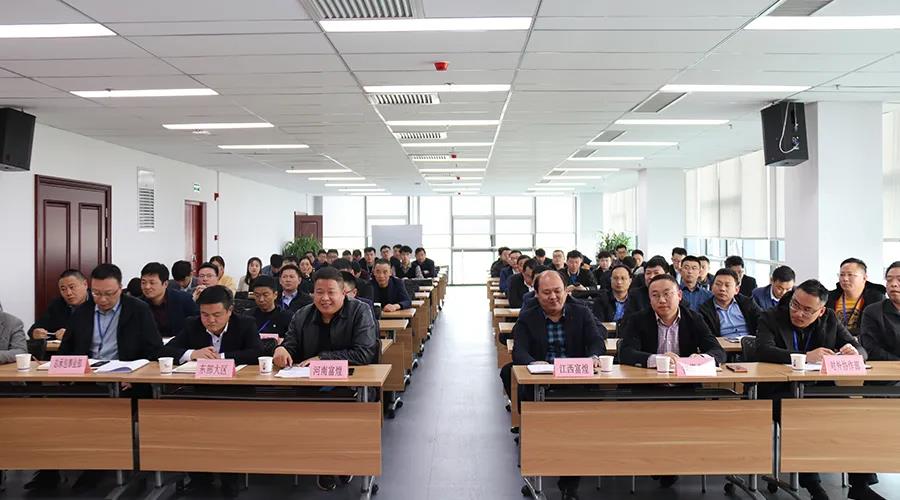 �۷���ʹ���-��Ӫ��ȫ,����һ·�ɳ�