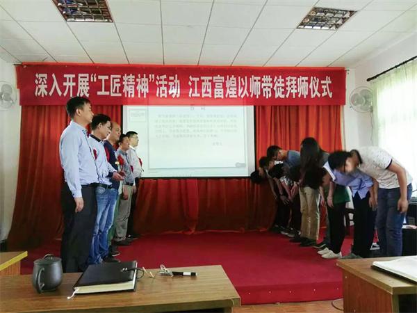 �۷���ʹ���-��Ӫ��ȫ,����һ·�ɳ�