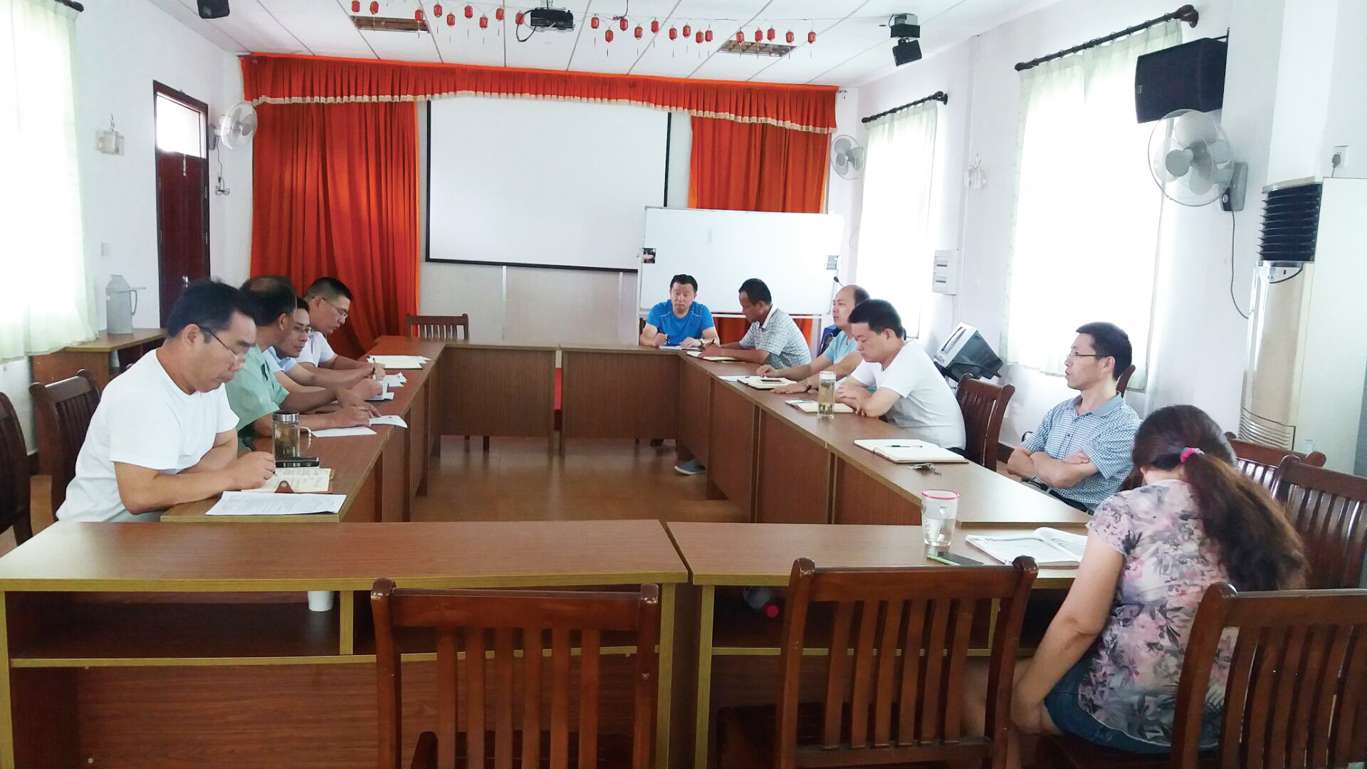 �۷���ʹ���-��Ӫ��ȫ,����һ·�ɳ�