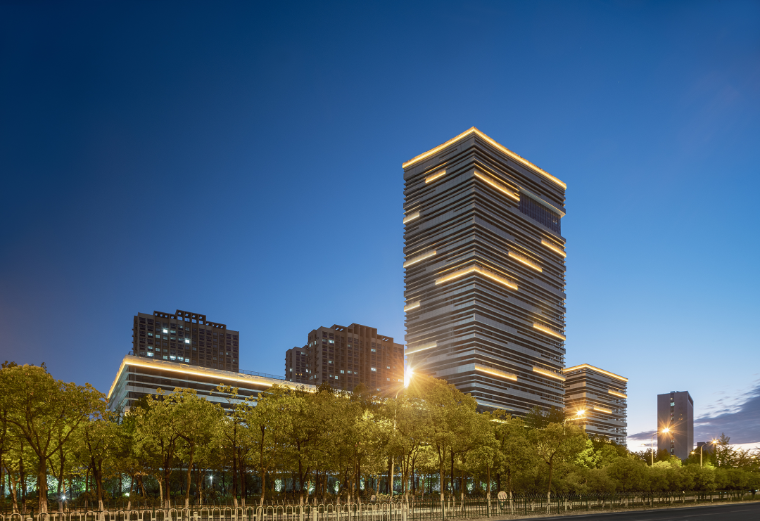 �۷���ʹ���-��Ӫ��ȫ,����һ·�ɳ�