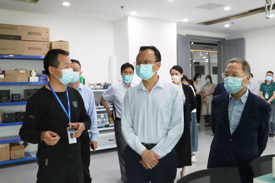 �۷���ʹ���-��Ӫ��ȫ,����һ·�ɳ�