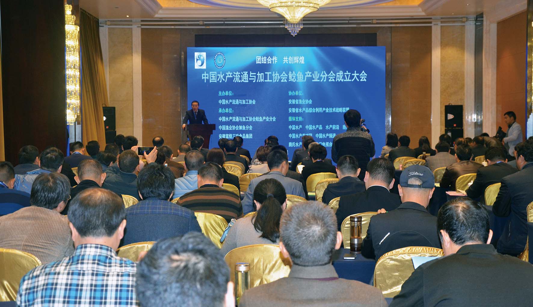 �۷���ʹ���-��Ӫ��ȫ,����һ·�ɳ�