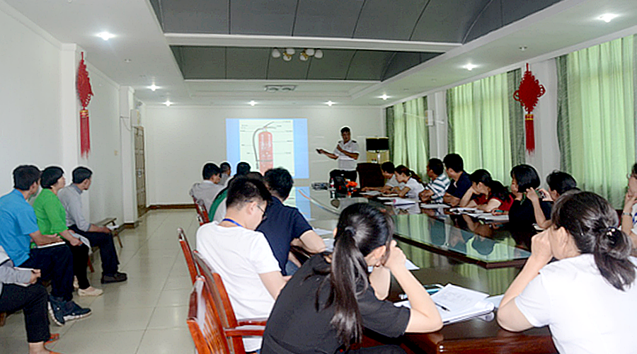 �۷���ʹ���-��Ӫ��ȫ,����һ·�ɳ�