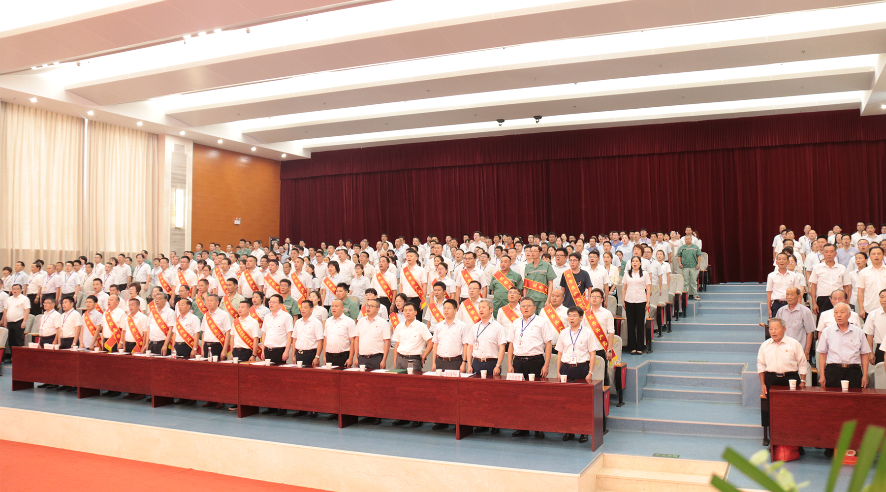 �۷���ʹ���-��Ӫ��ȫ,����һ·�ɳ�