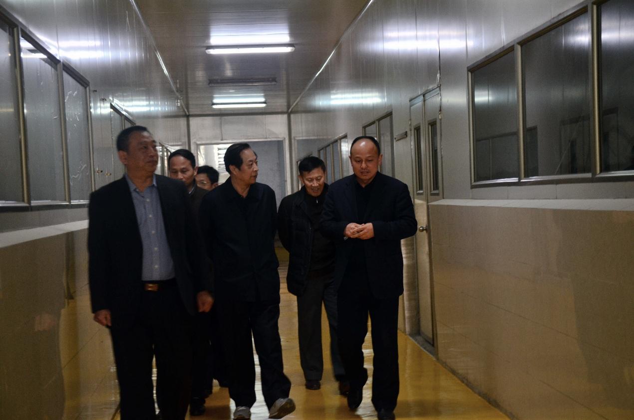 �۷���ʹ���-��Ӫ��ȫ,����һ·�ɳ�