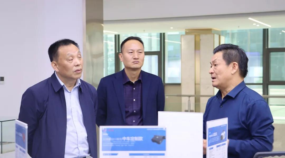 �۷���ʹ���-��Ӫ��ȫ,����һ·�ɳ�