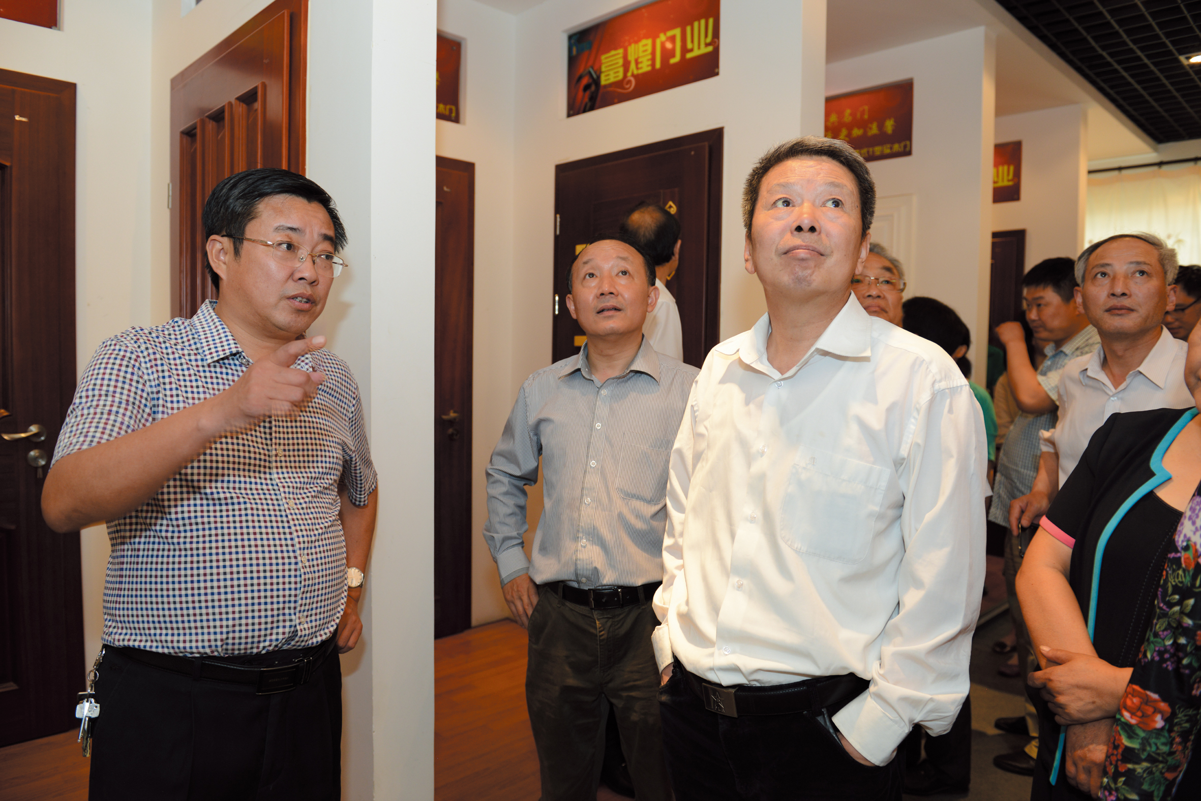 �۷���ʹ���-��Ӫ��ȫ,����һ·�ɳ�