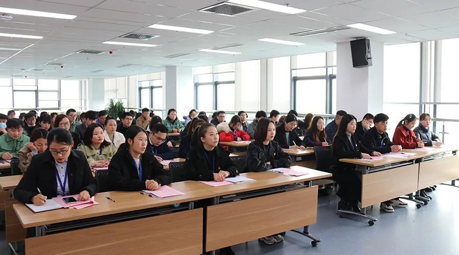 �۷���ʹ���-��Ӫ��ȫ,����һ·�ɳ�