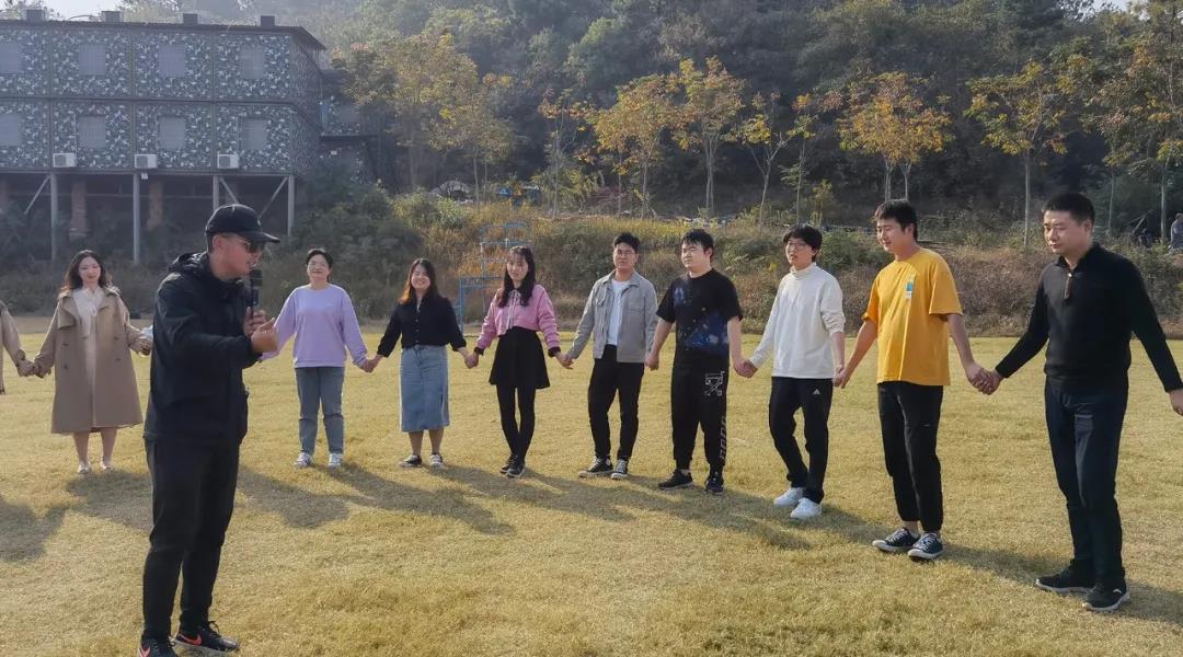 �۷���ʹ���-��Ӫ��ȫ,����һ·�ɳ�