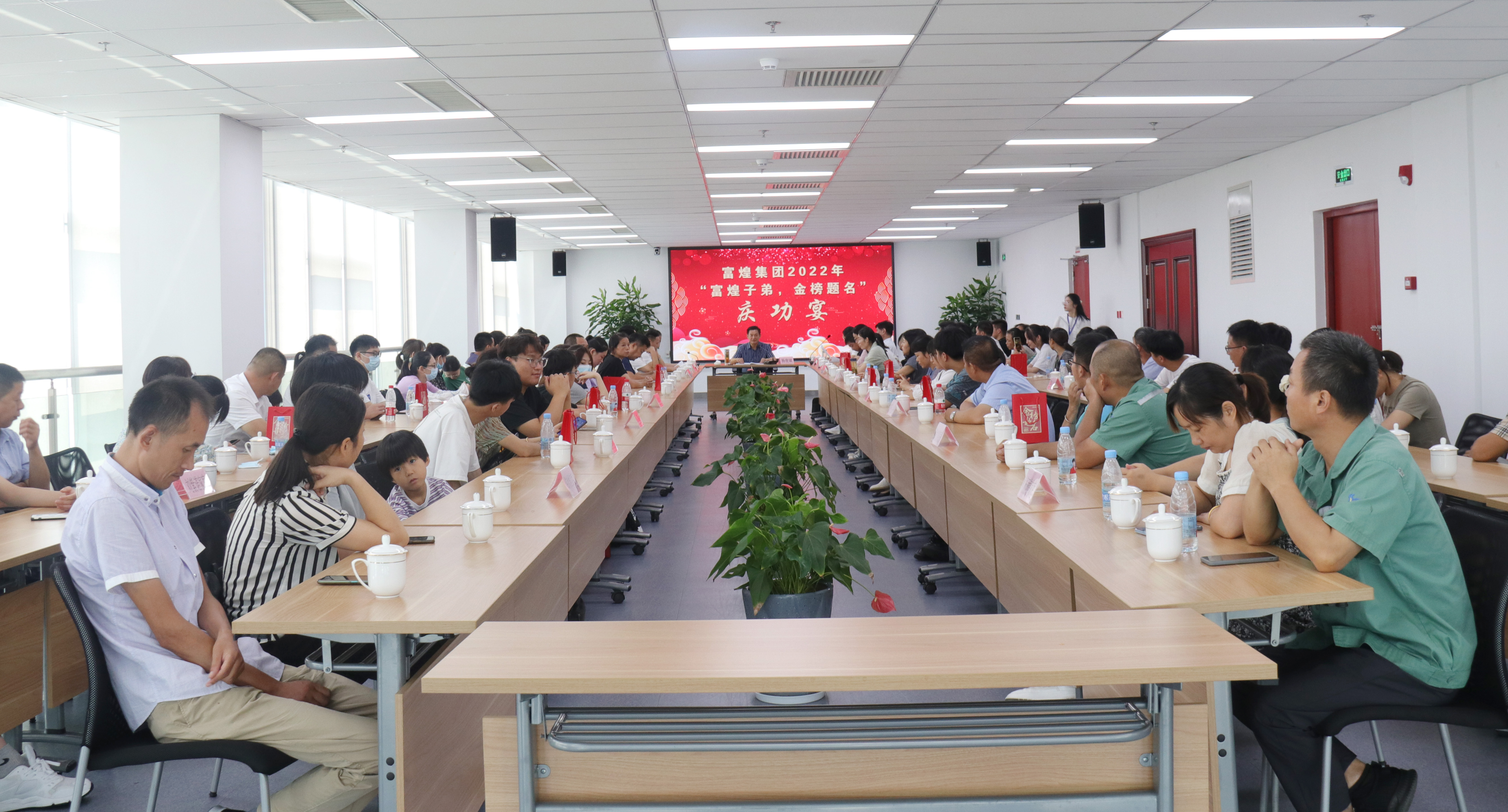 �۷���ʹ���-��Ӫ��ȫ,����һ·�ɳ�