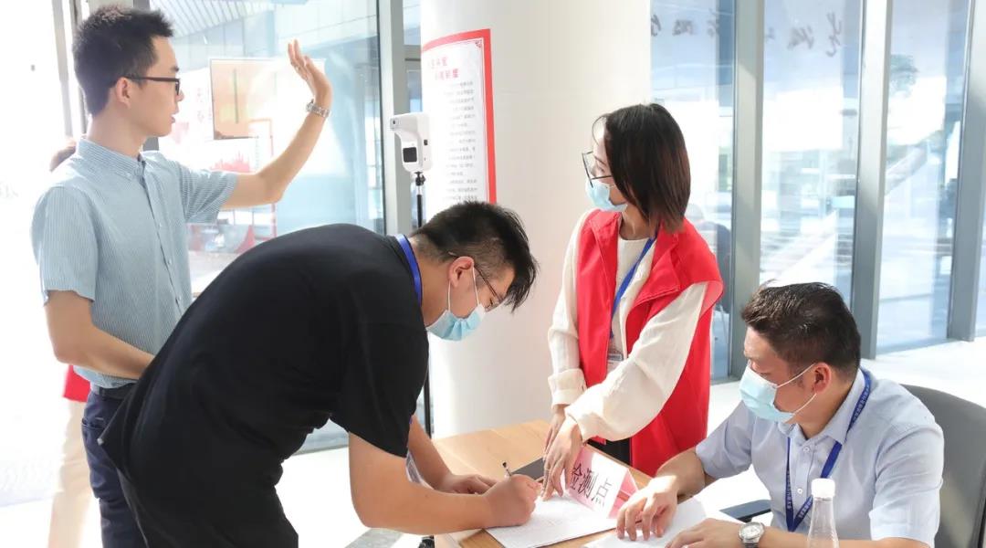 �۷���ʹ���-��Ӫ��ȫ,����һ·�ɳ�