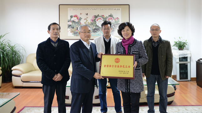 �۷���ʹ���-��Ӫ��ȫ,����һ·�ɳ�