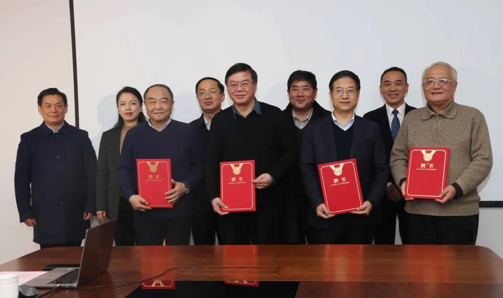 �۷���ʹ���-��Ӫ��ȫ,����һ·�ɳ�