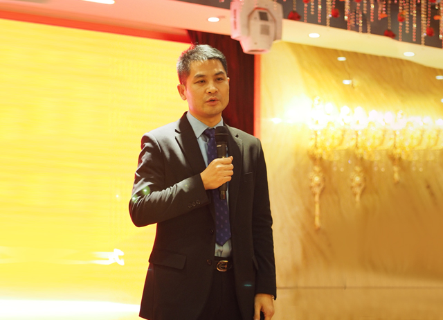 �۷���ʹ���-��Ӫ��ȫ,����һ·�ɳ�