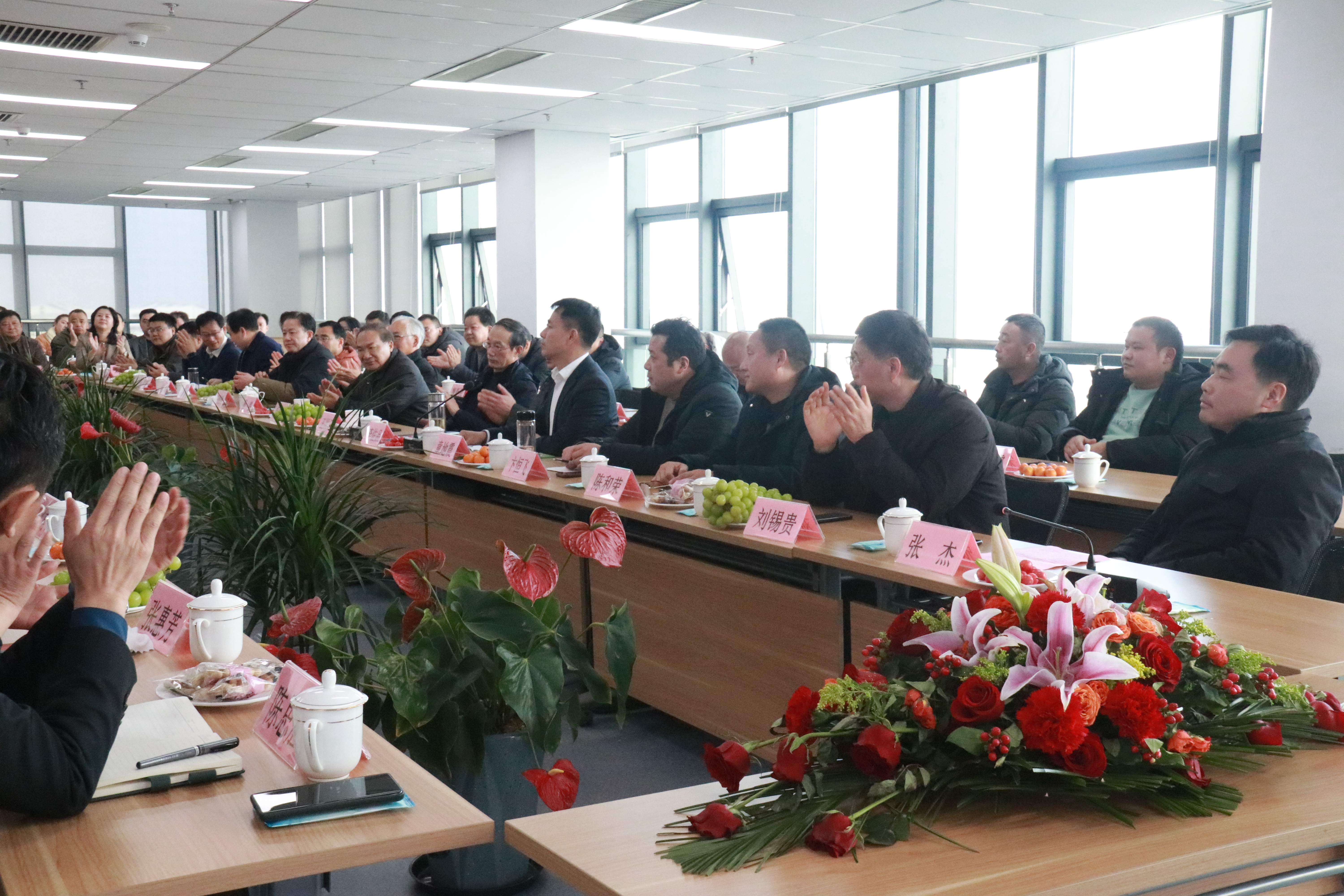 �۷���ʹ���-��Ӫ��ȫ,����һ·�ɳ�