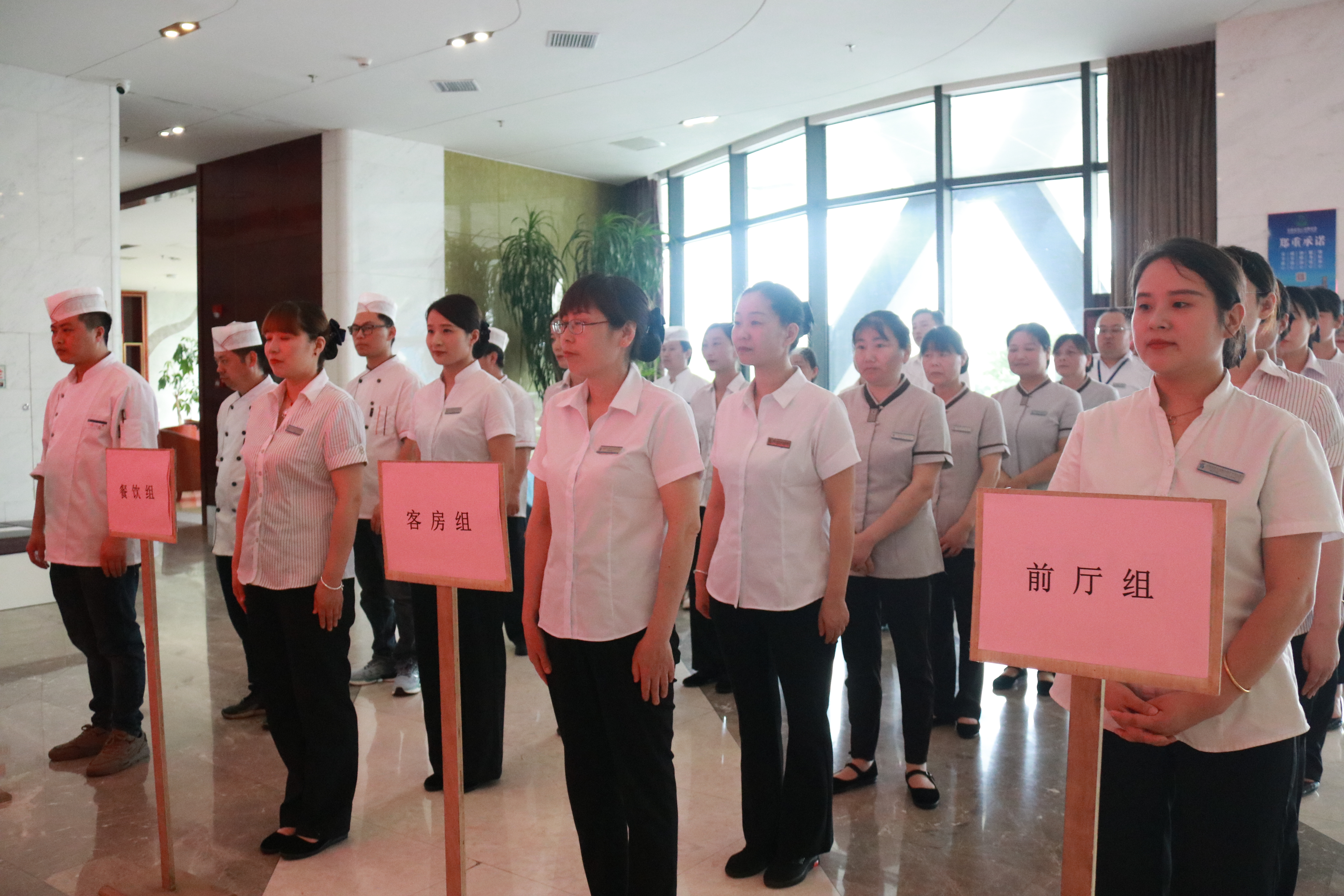 �۷���ʹ���-��Ӫ��ȫ,����һ·�ɳ�