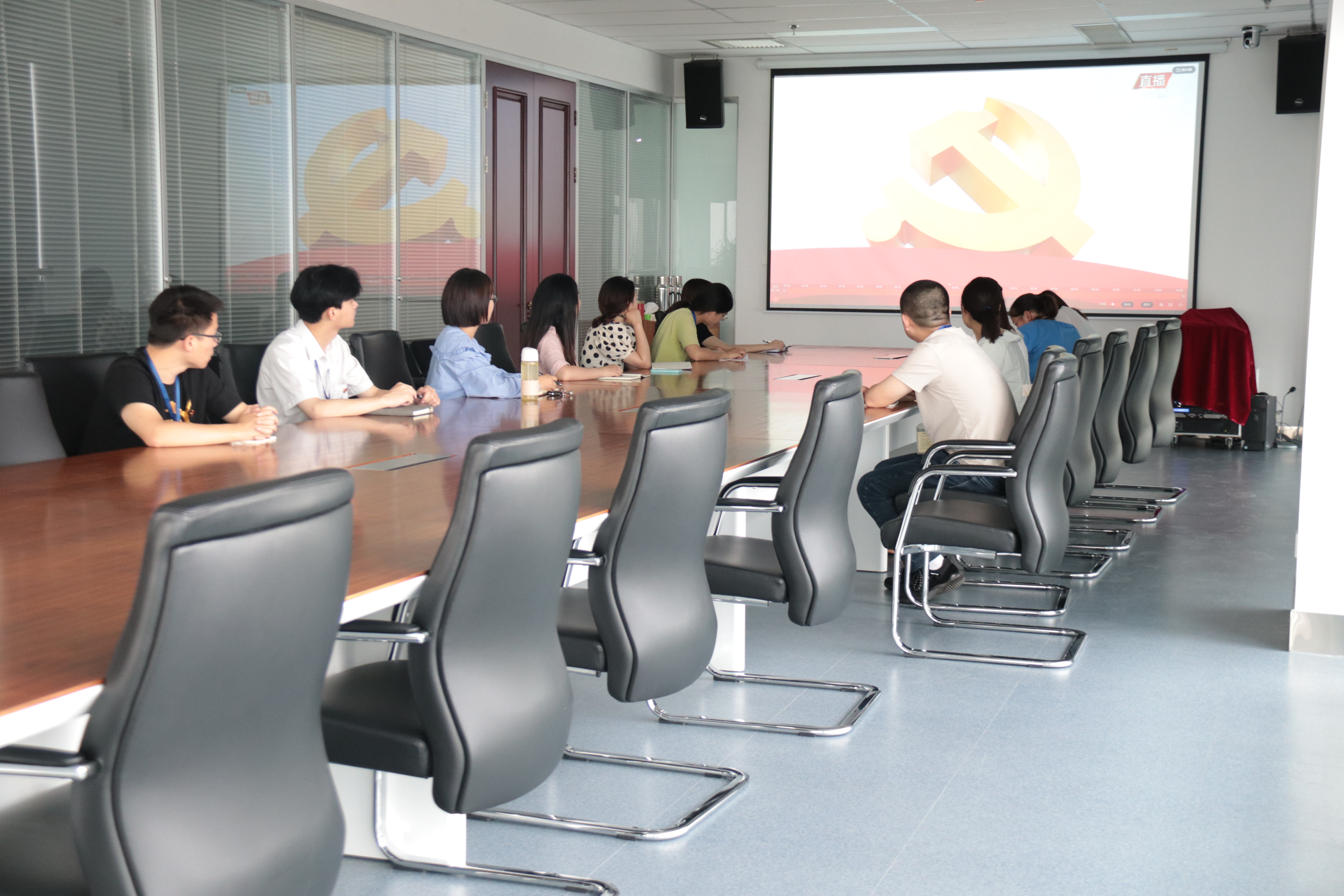 �۷���ʹ���-��Ӫ��ȫ,����һ·�ɳ�