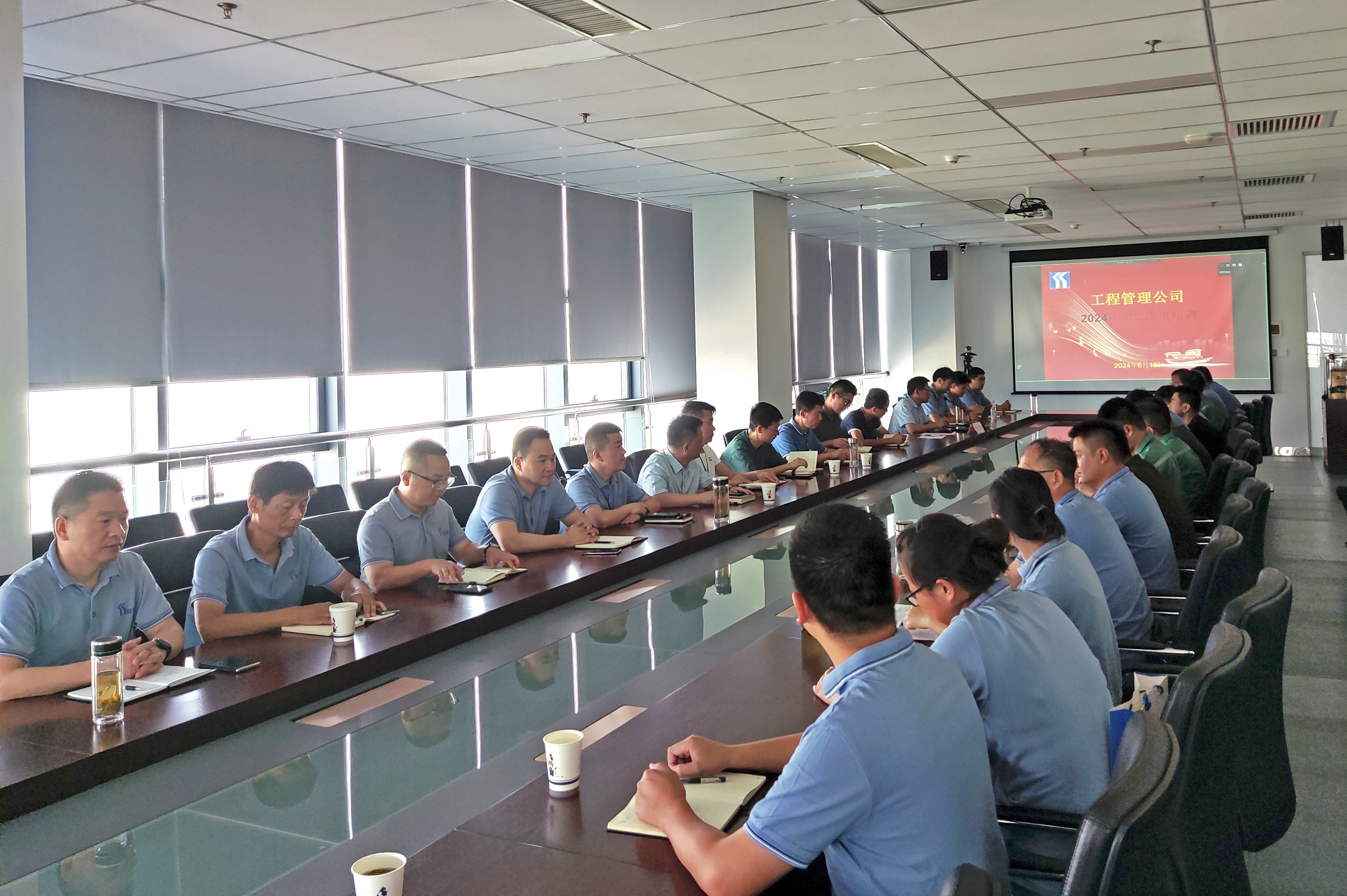 �۷���ʹ���-��Ӫ��ȫ,����һ·�ɳ�