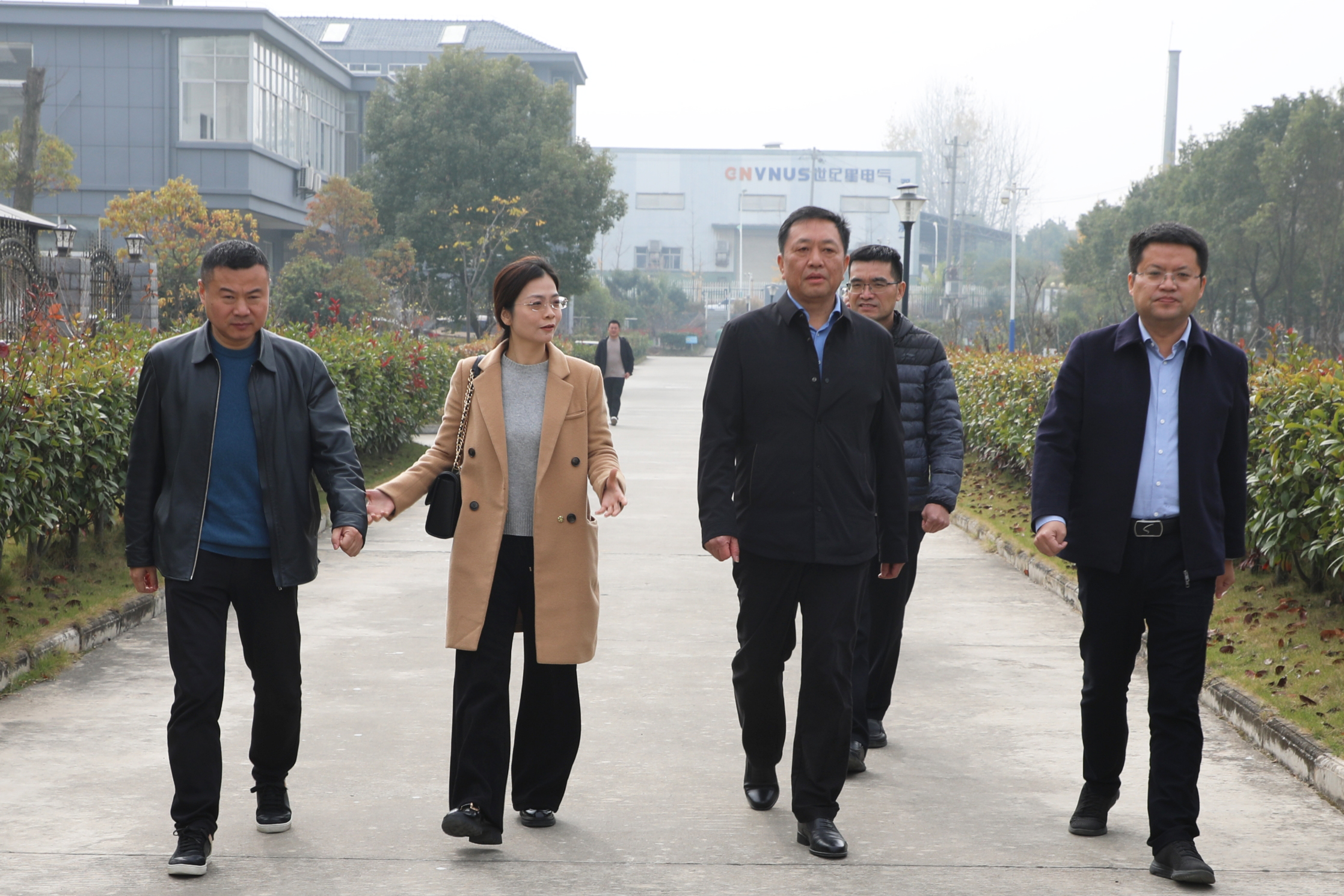 巅峰国际官网-钻营健全,你我一路成长